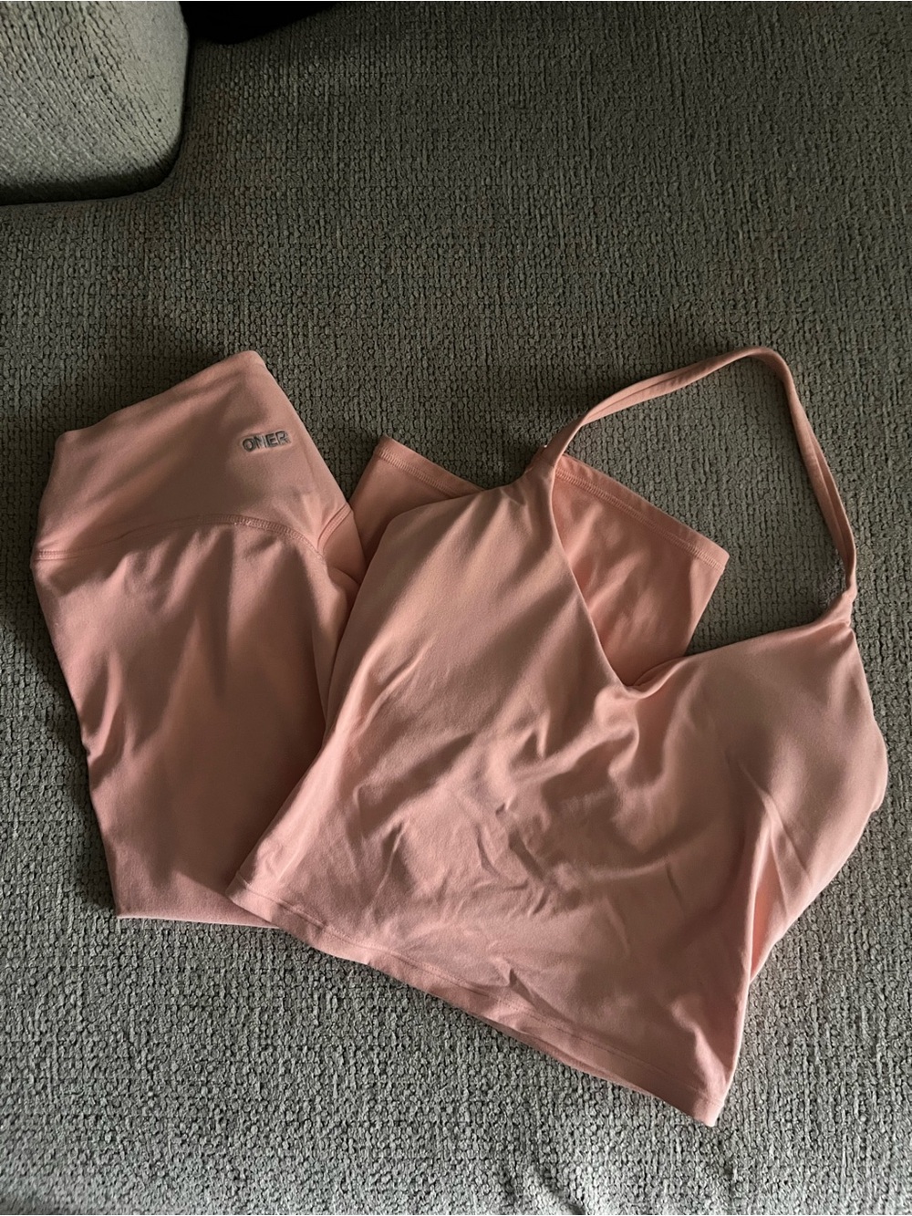 Oner peach capri and halter top
